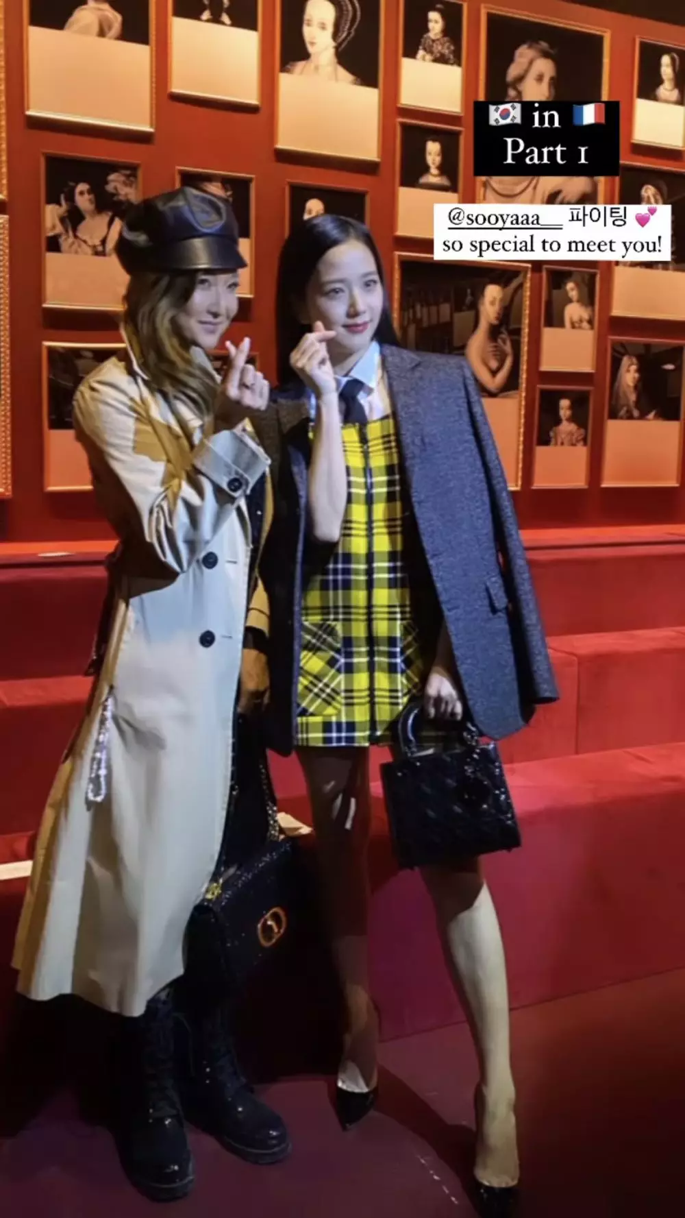 Jisoo Blackpink di Paris Fashion Week 2022 © berbagai sumber Jisoo Blackpink di Paris Fashion Week 2022 © berbagai sumber