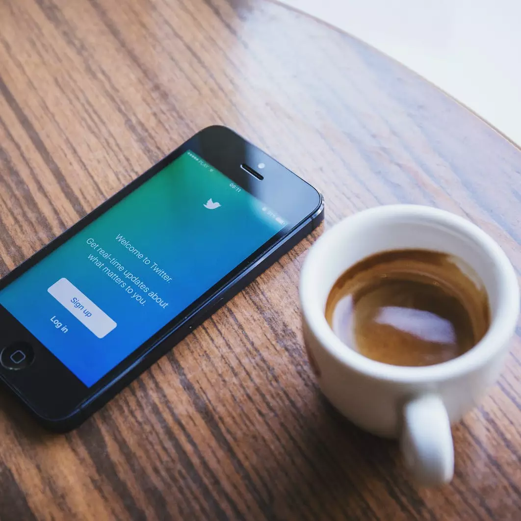 Kamu penghuni Twitter? Harusnya bisa tebak 9 istilah hits di kuis ini 