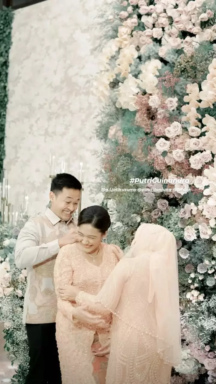 momen lamaran putri tanjung © instagram