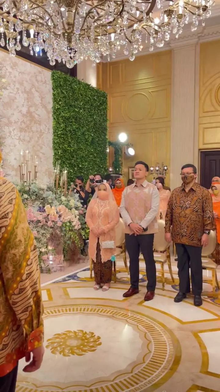 momen lamaran putri tanjung © instagram