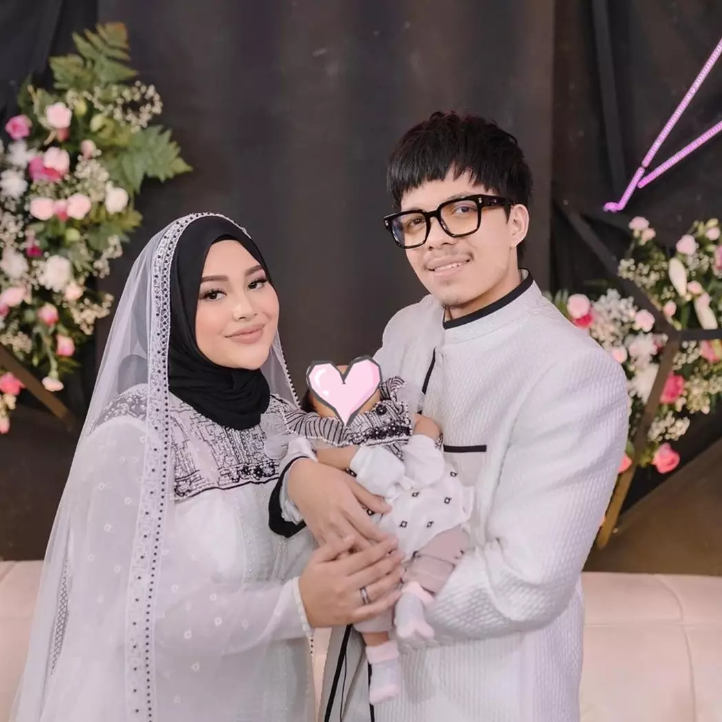 11 Potret kado akikah anak Aurel dan Atta, banyak barang branded