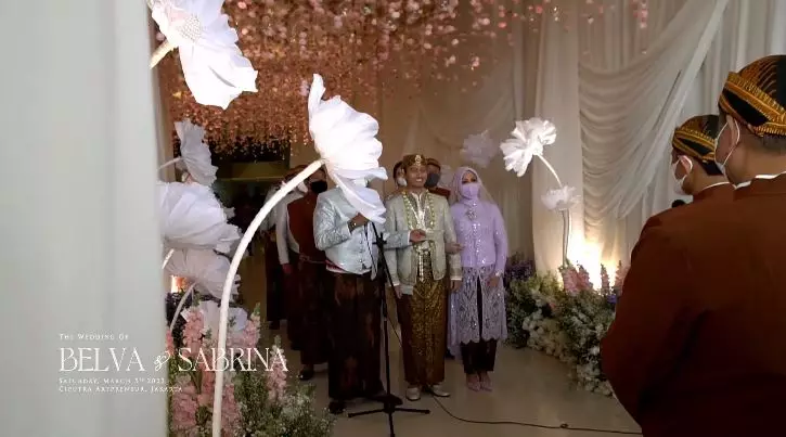 momen pernikahan belva dan sabrina © YouTube