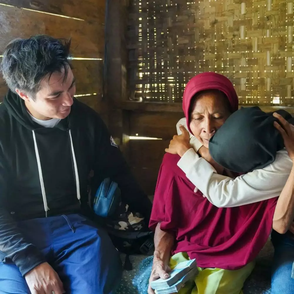 Baim Wong temui fans di Nusa Kambangan © Instagram