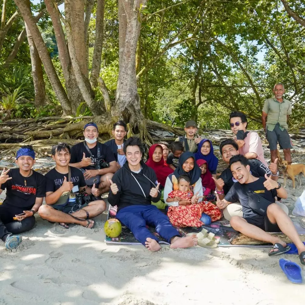 Baim Wong temui fans di Nusa Kambangan © Instagram