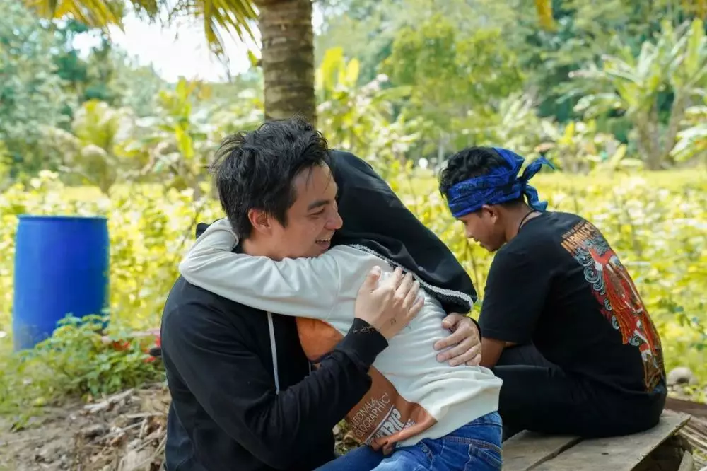 Baim Wong temui fans di Nusa Kambangan © Instagram