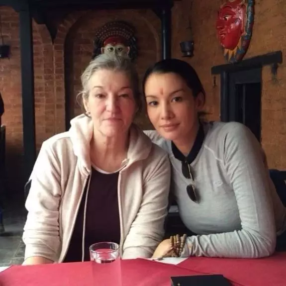 potret kebersamaan seleb dan ibu bule © instagram