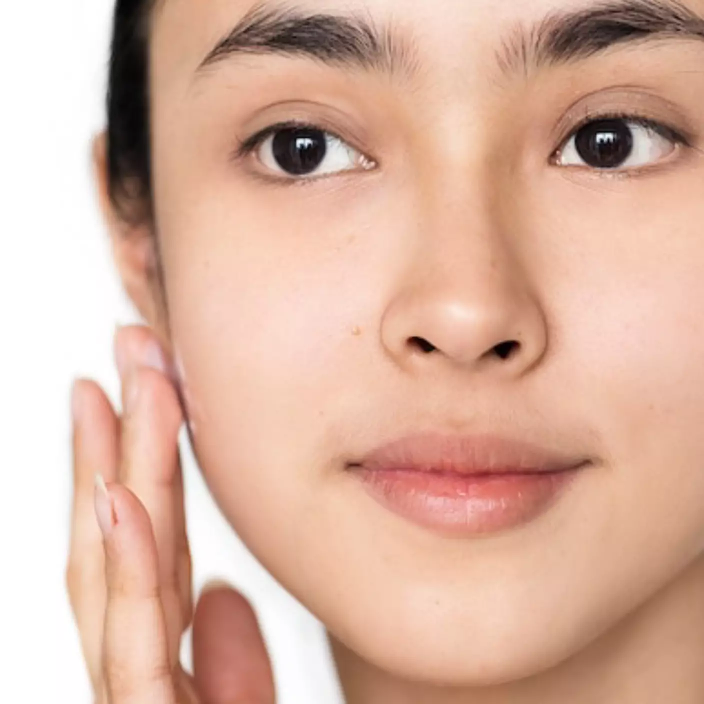 8 Manfaat acne serum Somethinc, basmi jerawat membandel