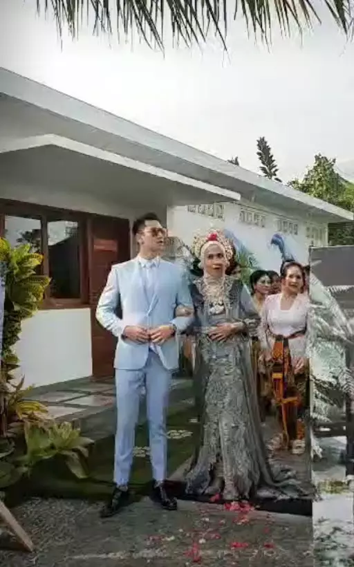 Momen akad nikah Venna Melinda & Ferry Irawan © berbagai sumber