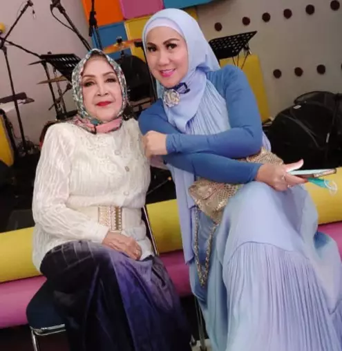 momen akrab Venna Melinda dan calon ibu mertua © Instagram