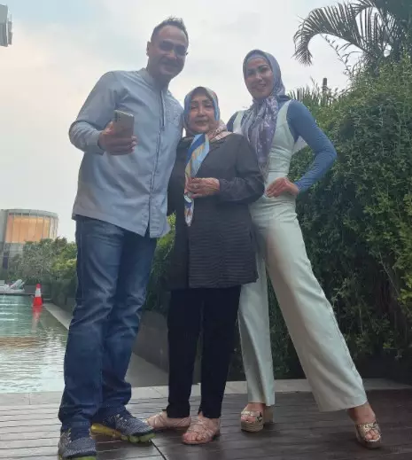 momen akrab Venna Melinda dan calon ibu mertua © Instagram