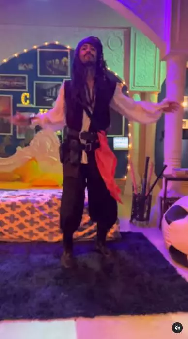 Shaheer Sheikh cosplay Berbagai sumber Shaheer Sheikh cosplay Berbagai sumber