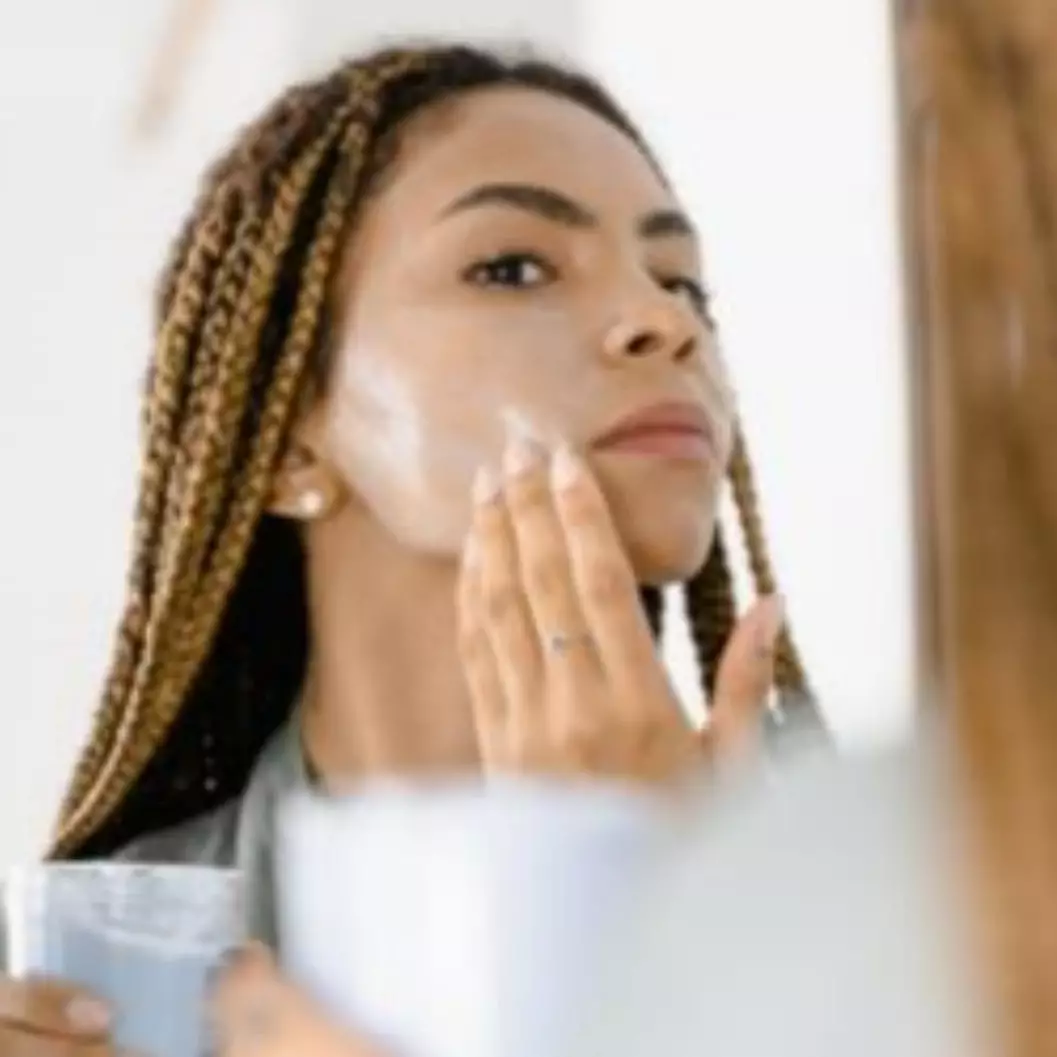 Microdosing skincare adalah metode perawatan kulit, ini penjelasannya