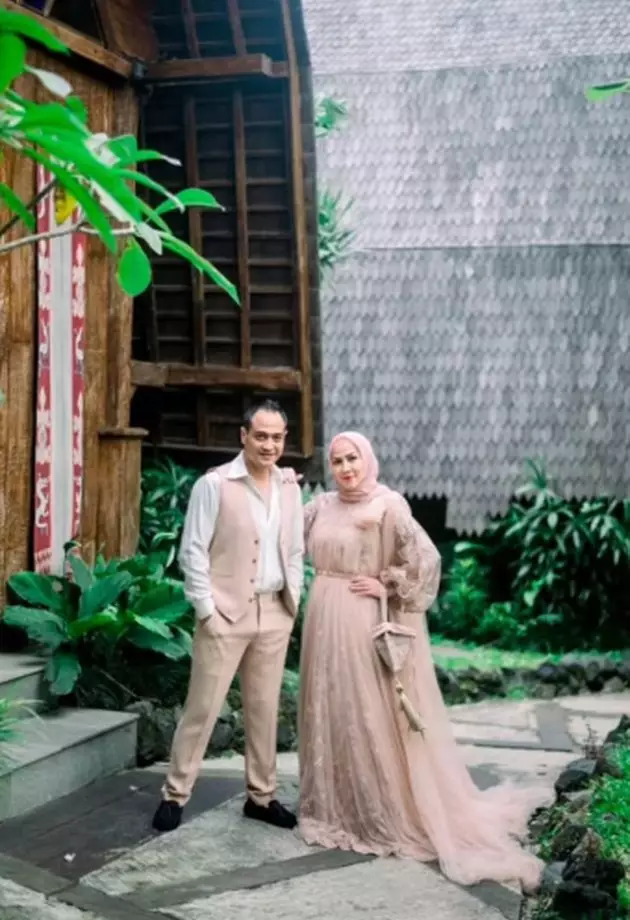 Gaya Venna Melinda dari prewedding hingga resepsi © Instagram Gaya Venna Melinda dari prewedding hingga resepsi © Instagram