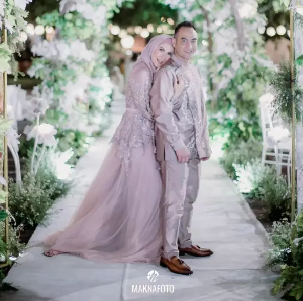 Gaya Venna Melinda dari prewedding hingga resepsi © Instagram Gaya Venna Melinda dari prewedding hingga resepsi © Instagram