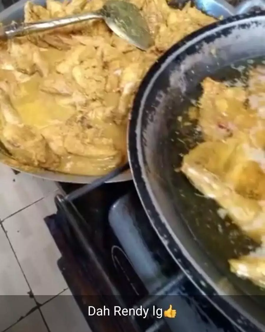 status kocak jualan makanan © berbagai sumber