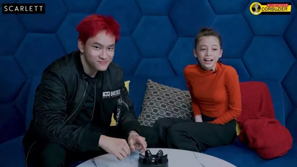 Azka dan Nada putri angkat Deddy Corbuzier Berbagai sumber Azka dan Nada putri angkat Deddy Corbuzier Berbagai sumber