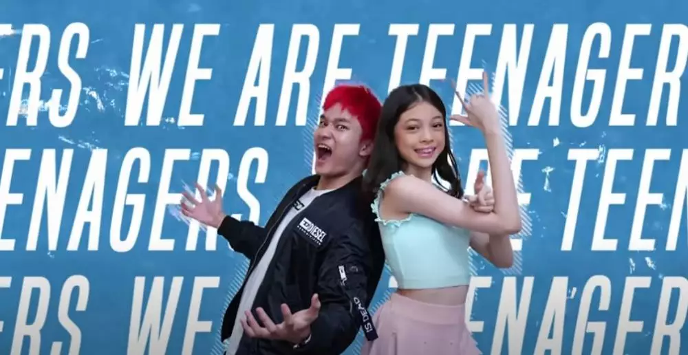 Azka dan Nada putri angkat Deddy Corbuzier Berbagai sumber Azka dan Nada putri angkat Deddy Corbuzier Berbagai sumber