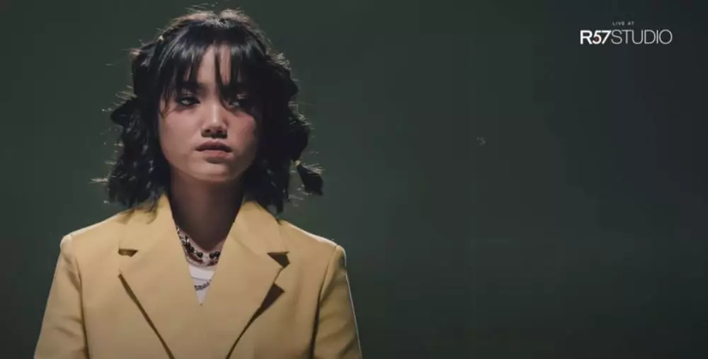 Fuji jadi model video klip © YouTube