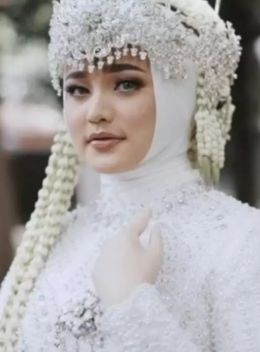 Dewi Preman Pensiun menikah © Instagram