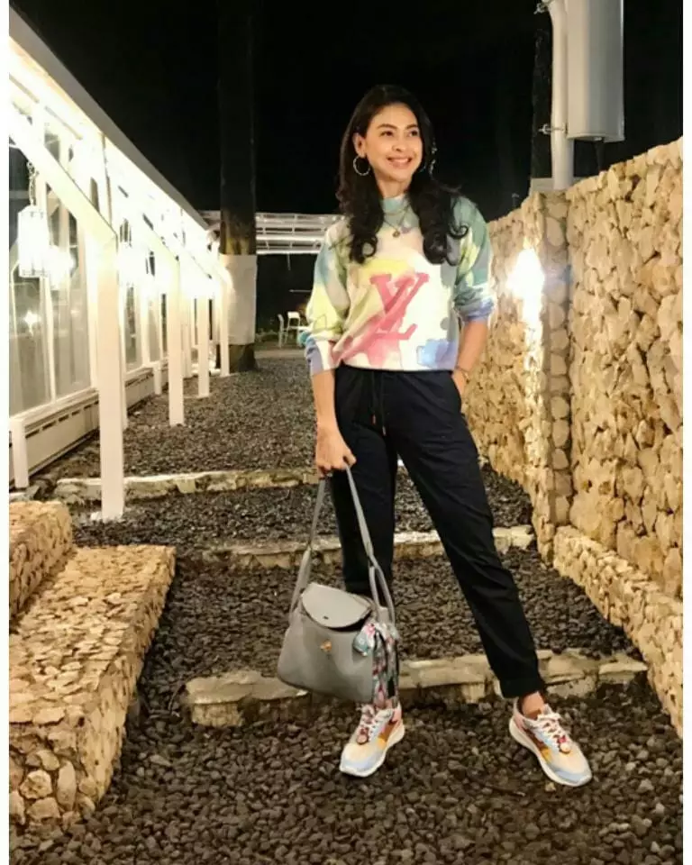 gaya indira sudiro bak abg © Instagram