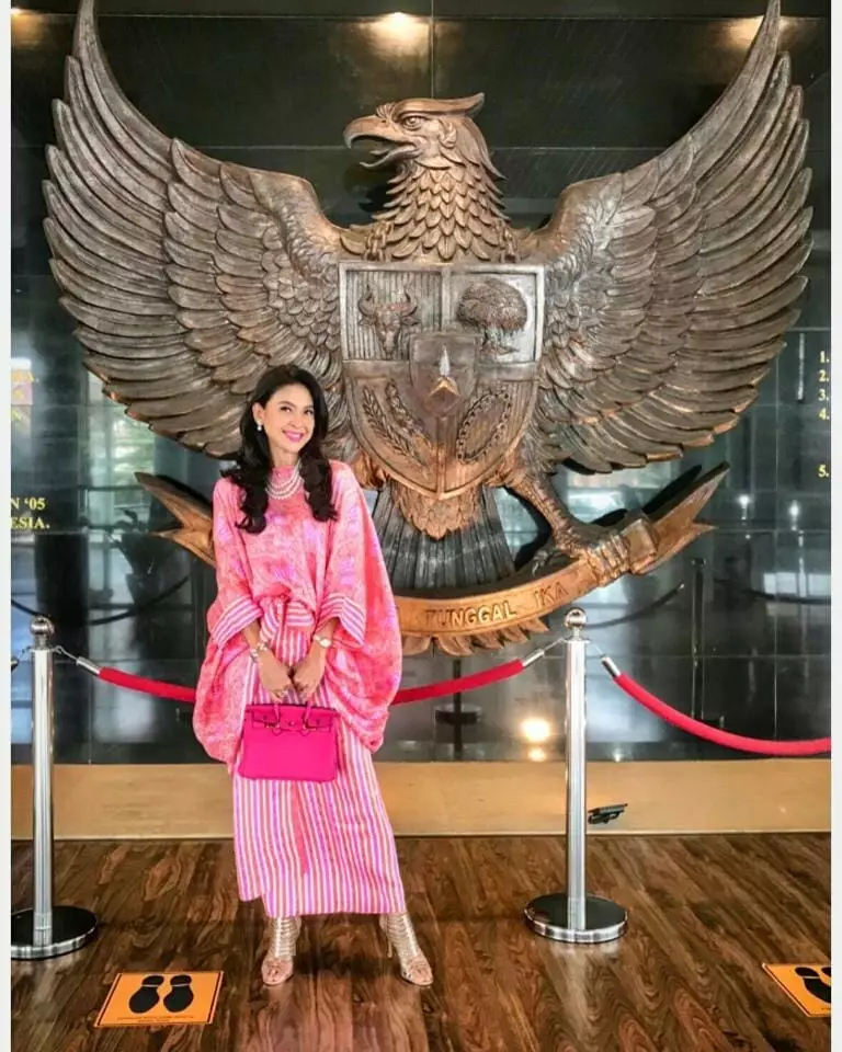 gaya indira sudiro bak abg © Instagram