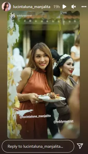 Gaya Lucinta Luna di pernikahan Venna Melinda © berbagai sumber