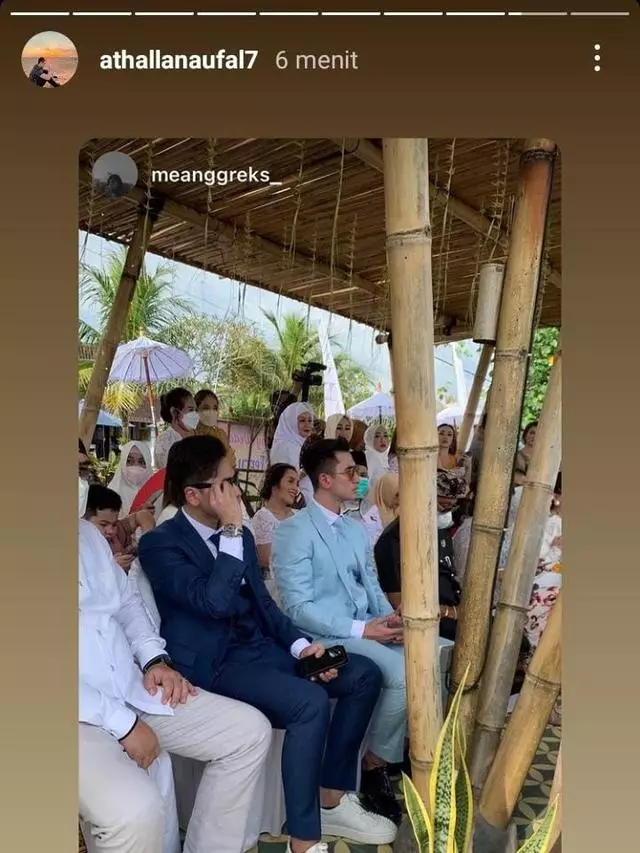 Gaya penampilan Verrel Bramasta di pernikahan ibu © berbagai sumber Gaya penampilan Verrel Bramasta di pernikahan ibu © berbagai sumber