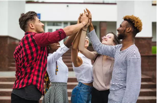 Asimilasi adalah © 2022 berbagai sumber Asimilasi adalah © 2022 berbagai sumber