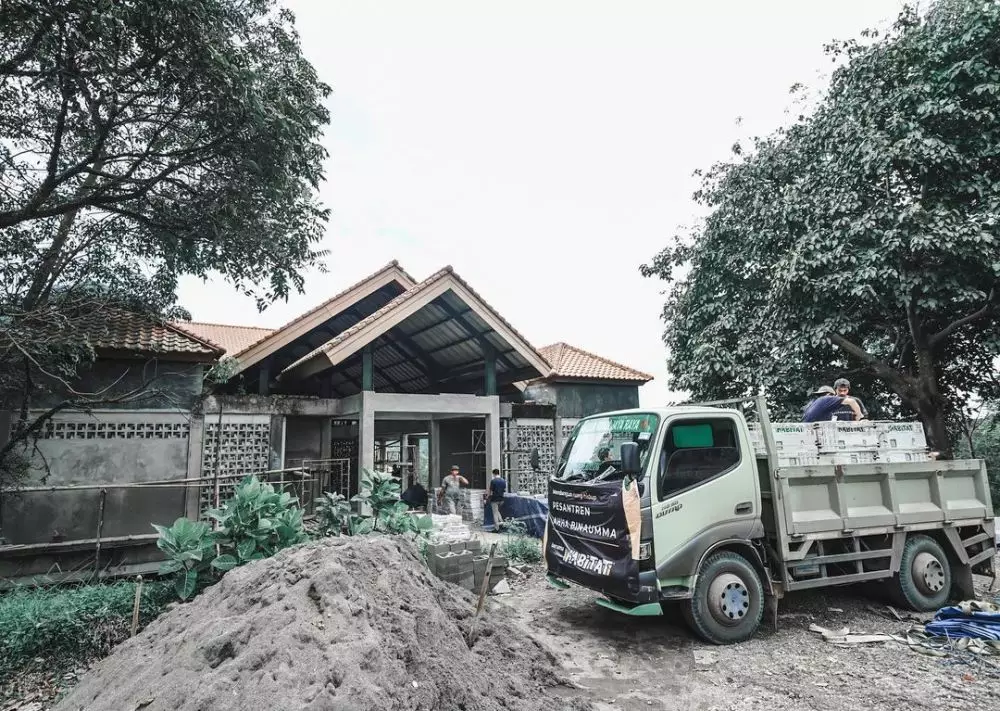 potret ponpes Atta Halilintar Berbagai sumber  potret ponpes Atta Halilintar Berbagai sumber