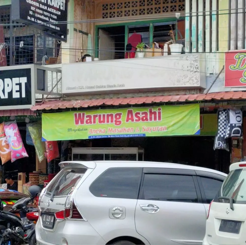spanduk warung pakai nama idol © Twitter spanduk warung pakai nama idol © Twitter