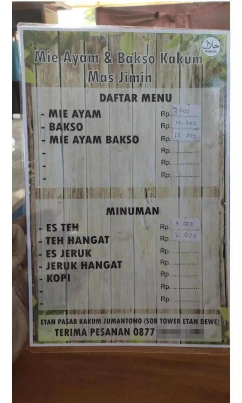 spanduk warung pakai nama idol © Twitter spanduk warung pakai nama idol © Twitter