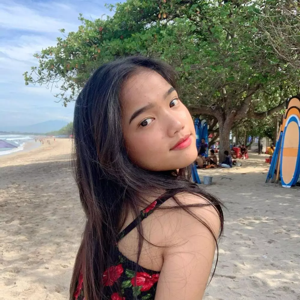 Fuji mirip Kim Tae-ri © Instagram Fuji mirip Kim Tae-ri © Instagram