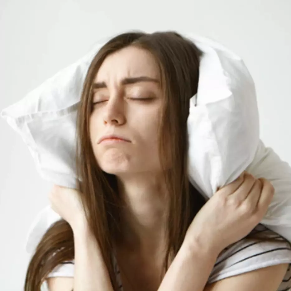 Insomnia adalah gangguan sulit tidur, kenali penyebab &amp; cara mengatasi