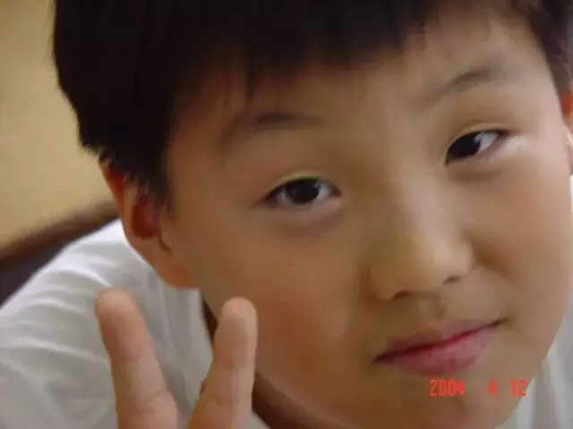 Potret masa kecil Suga BTS © berbagai sumber