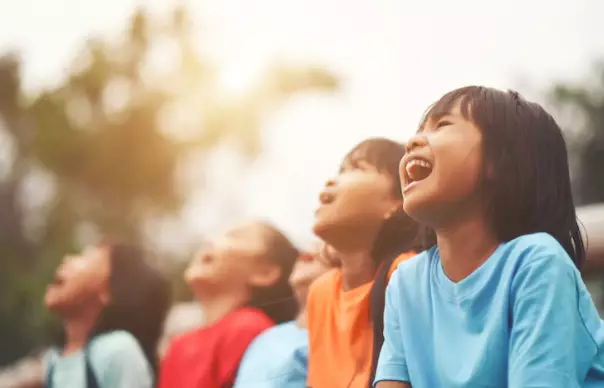 9 Arti mimpi tertawa © 2022 berbagai sumber 