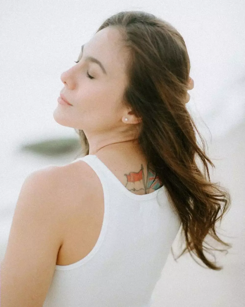 penampakan tato seleb di punggung © instagram