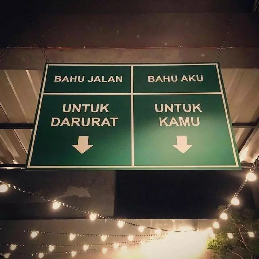 peringatan nyeleneh bikin baper © berbagai sumber