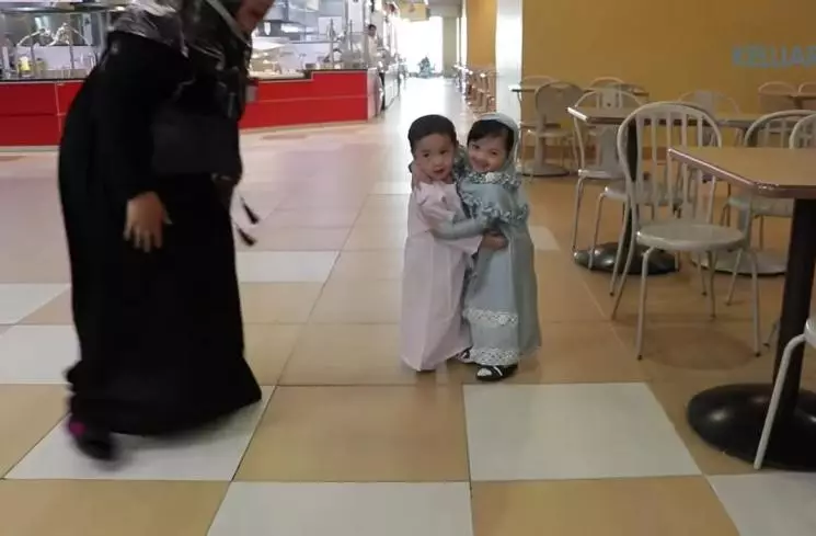 Potret kebersamaan Rafathar dan Arsy © berbagai sumber