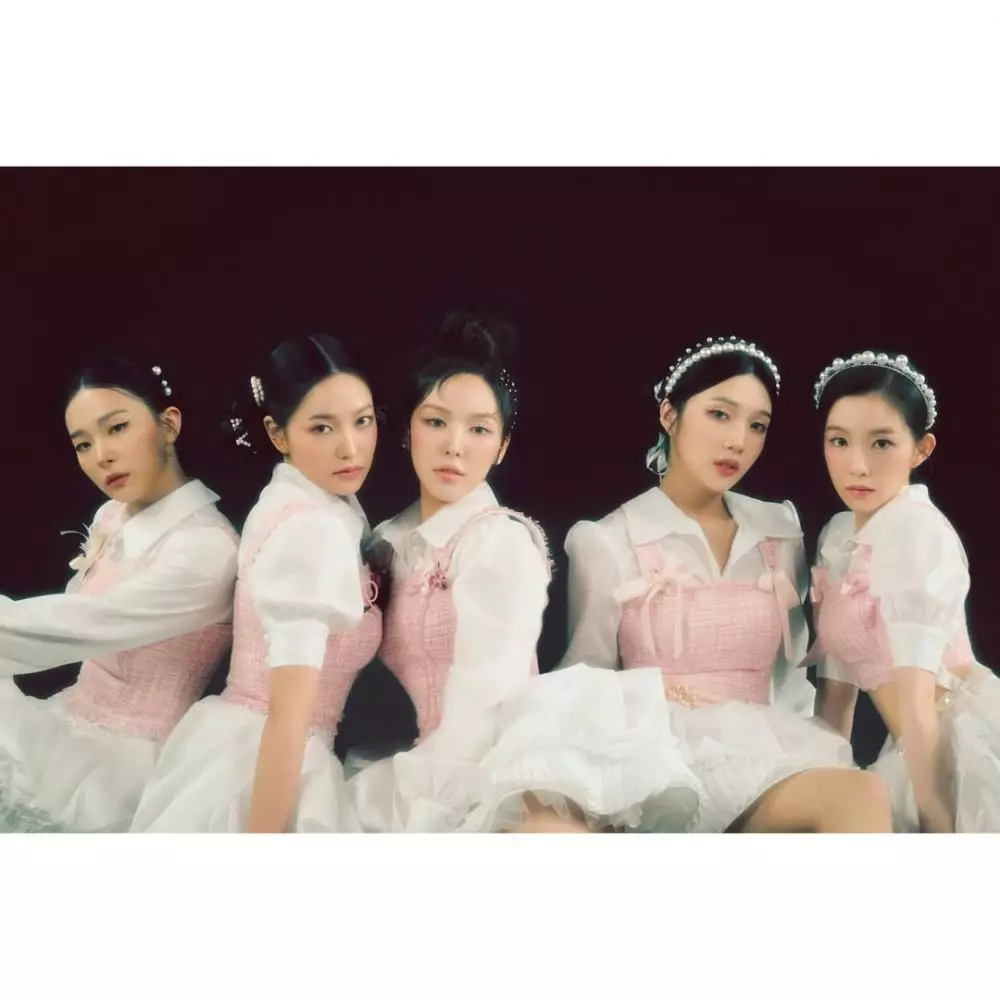 Potret teaser Irene Red Velvet untuk album terbaru © Instagram Potret teaser Irene Red Velvet untuk album terbaru © Instagram