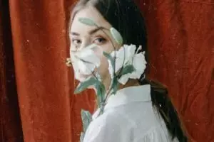 Kamu seorang introvert atau ekstrovert? Ketahui lewat tes ini, yuk