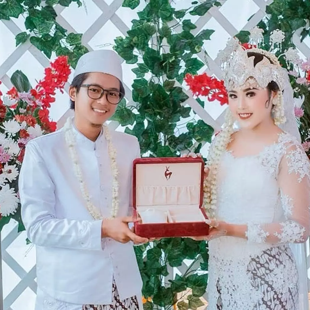 5 Beda gaya pernikahan pertama dan kedua Doni Salmanan, mahar disorot