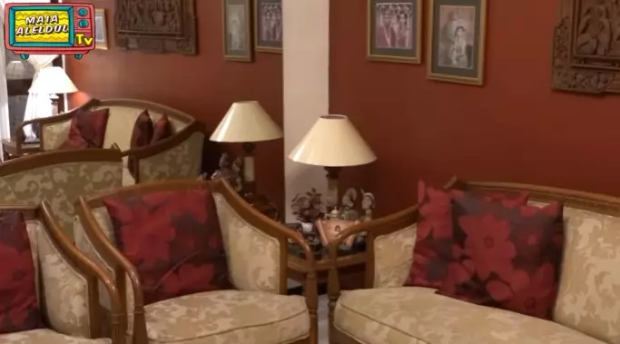 potret rumah masa kecil Maia Estianty di Surabaya © YouTube