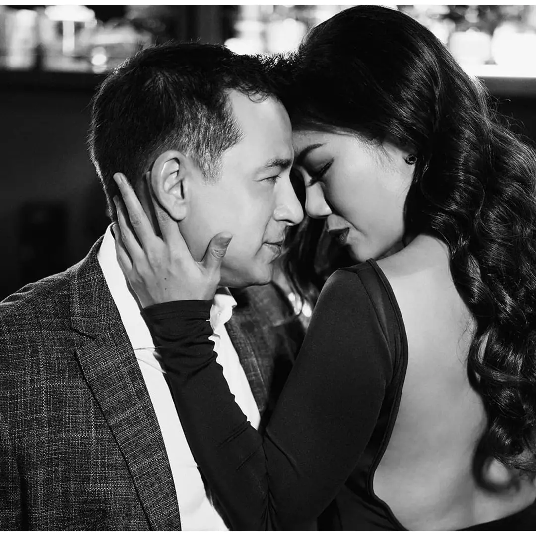 Potret 9 artis era 90-an awal menikah dan sekarang, tampak tak menua