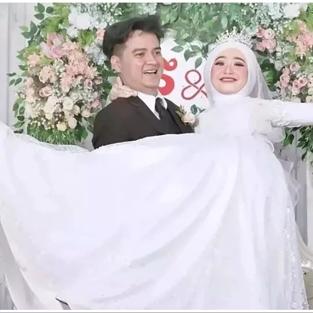 Pengakuan mantan suami Mawar AFI, menikah karena permintaan anak-anak