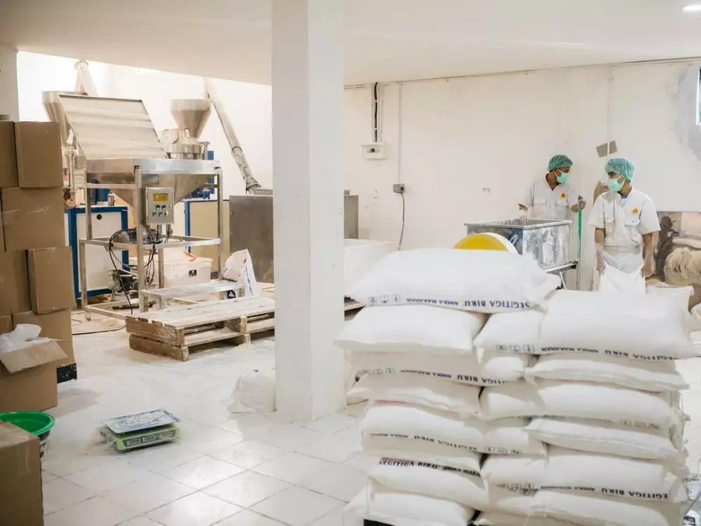 Potret pabrik Geprek Bensu Instagram