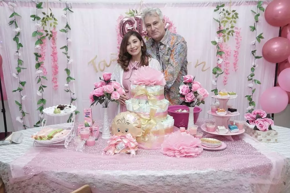 kenangan manis Baby Margaretha bareng suami bule Instagram