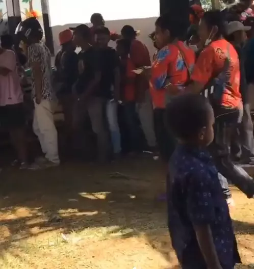 Momen lamaran Ricky Kambuaya © berbagai sumber