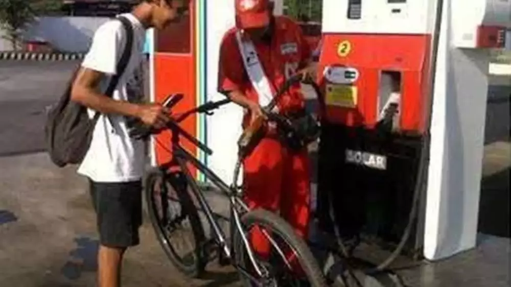 kendaraan antimainstream isi bensin © berbagai sumber kendaraan antimainstream isi bensin © berbagai sumber