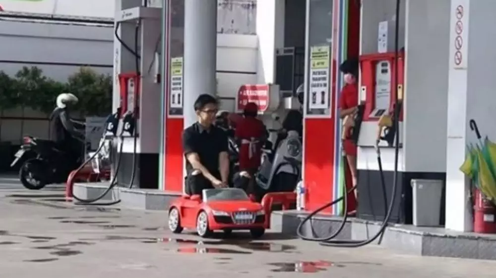 kendaraan antimainstream isi bensin © berbagai sumber kendaraan antimainstream isi bensin © berbagai sumber