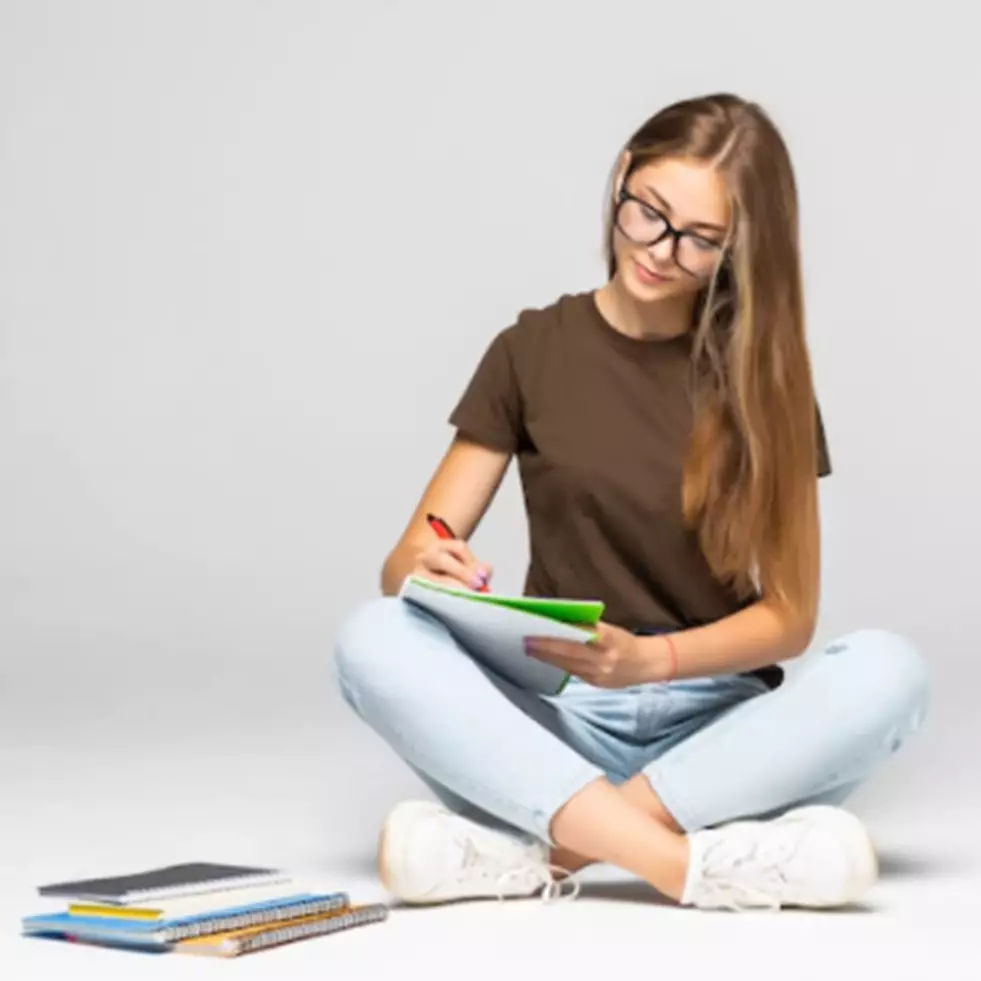 Kalimat efektif adalah: Ini syarat dan ciri-cirinya lengkap